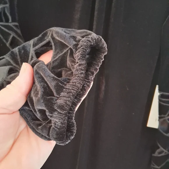 Joie Elegant Black Velvet Blouse with Unique Cutout Sleeves Size L - Picture 6 of 15